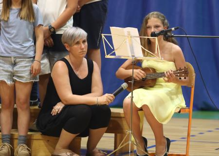 PRIREDITEV OB DNEVU DRŽAVNOSTI IN ZAKLJUČKU ŠOLSKEGA LETA 30 FOTO LJUBO VUKELIČ